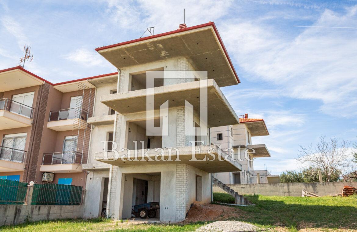 Three-Level Building in Agios Mamas, Chalkidiki