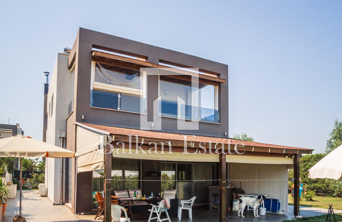 Detached house in Thermi, Thessaloniki with insect screens