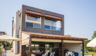 Detached house in Thermi, Thessaloniki with insect screens