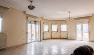 Chortiatis Apartment with Balconies