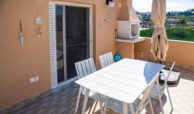 Maisonette for sale with fireplace and balcony in Sithonia