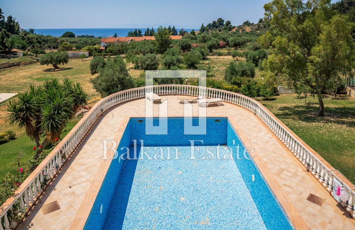 Swimming Pool in Luxury Villa Nea Skioni