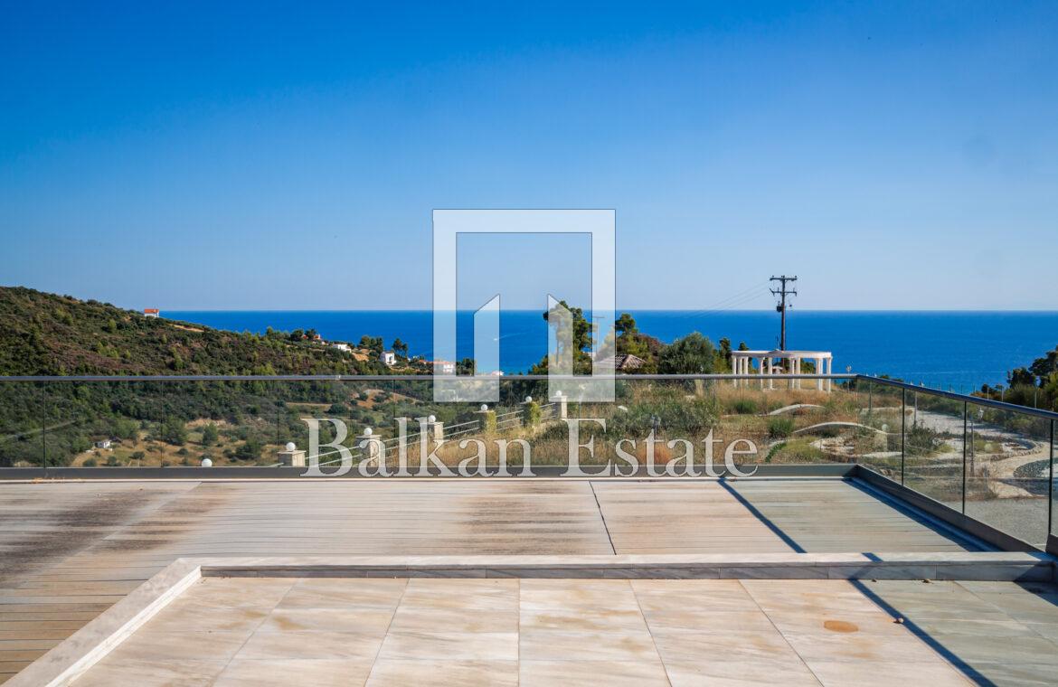 Large Terraces with Sea View in Villa Nea Skioni