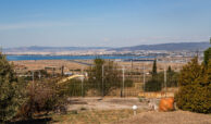 Luxusvilla in Trilofos mit Blick auf Meer und Berge