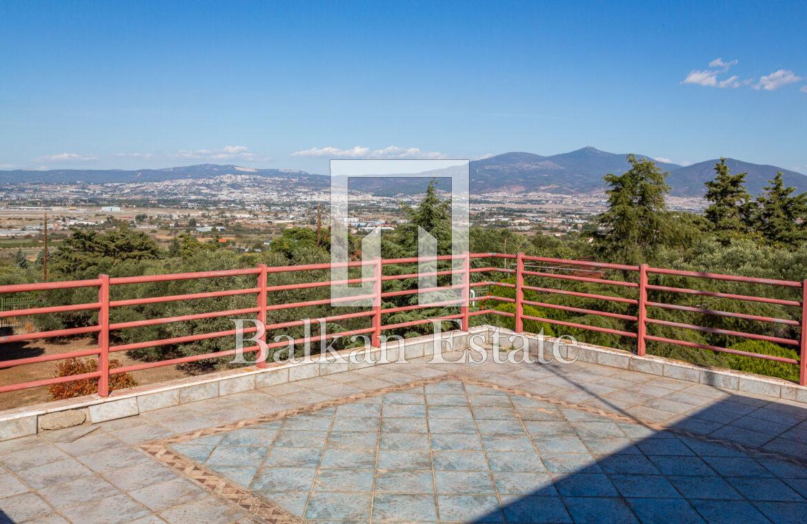 Villa mit Indoor-Pool und Meerblick in Thessaloniki